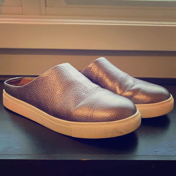 caslon shoes